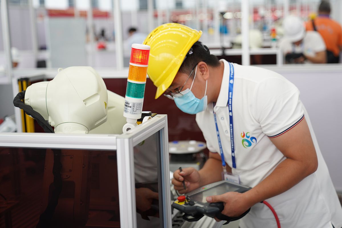 云南三鑫职业技术学院药学专业介绍 - 2023年招生简章