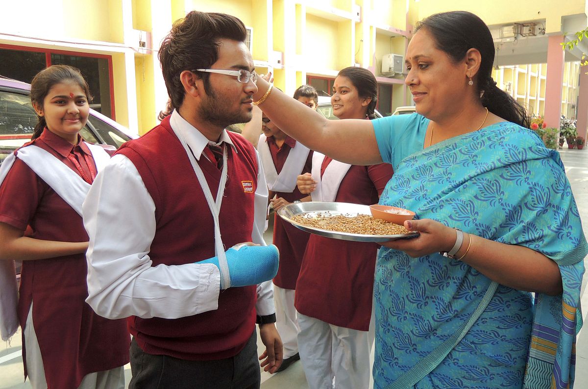 山西新兴职业学校2023年招生办电话是多少 好不好