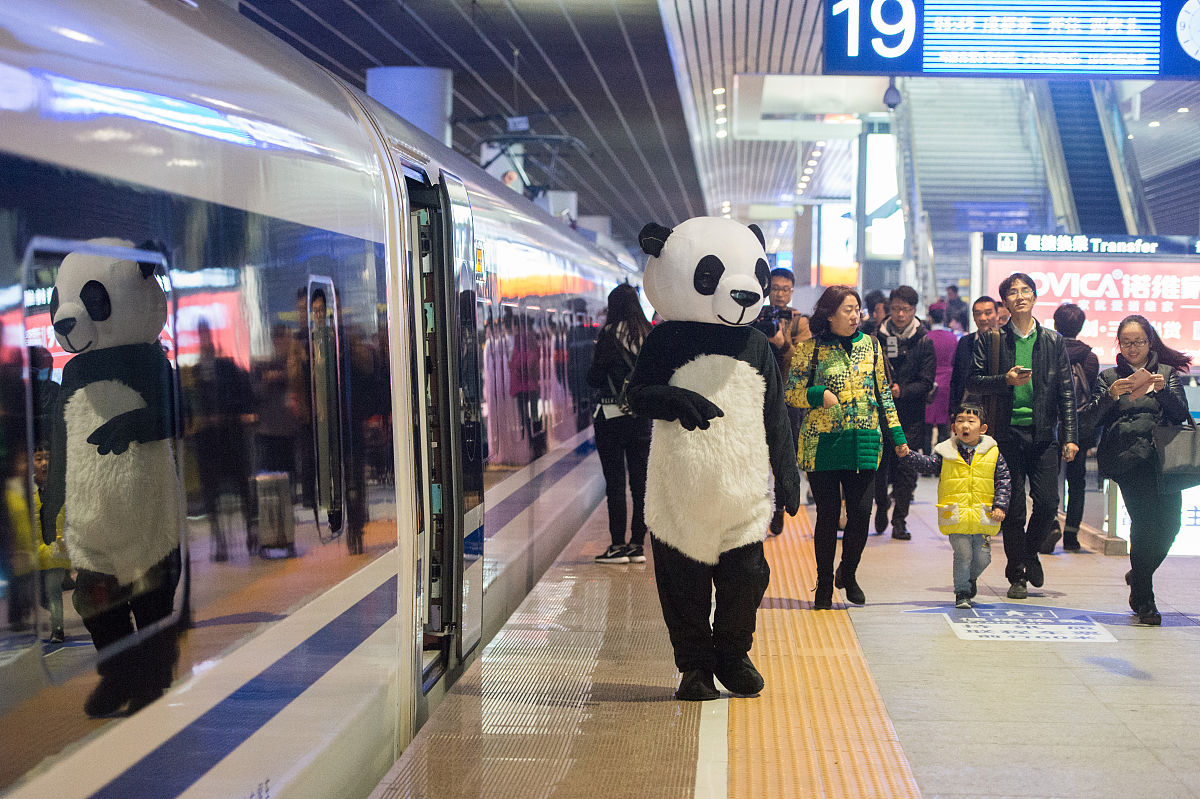 成都高铁专业学校浅谈成绩和技术哪个更重要
