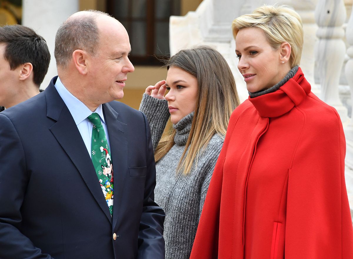 莉C 送出了礼物！