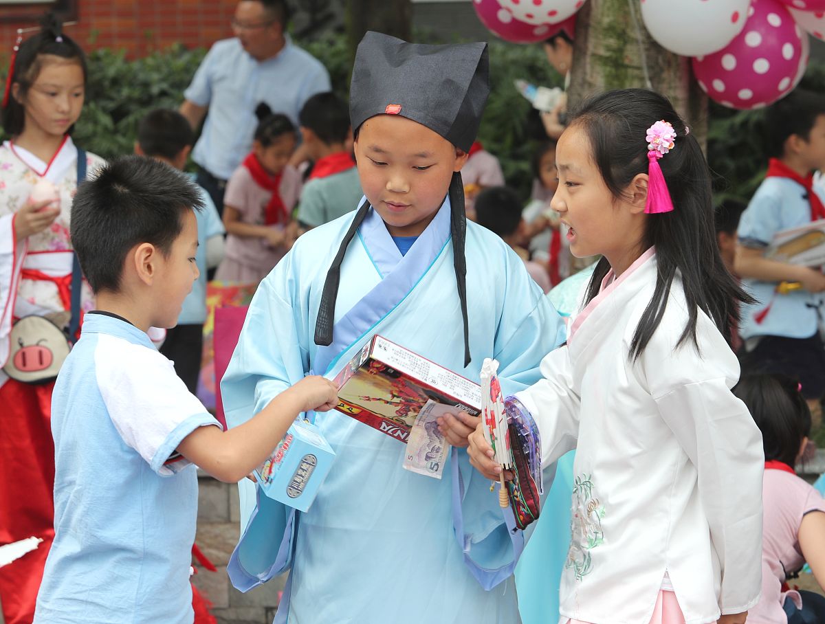成都幼师学院开启幼儿国粹教育模式