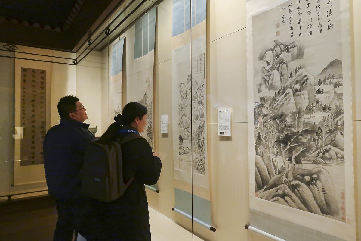 黄锦飞和飞宏集团收藏家