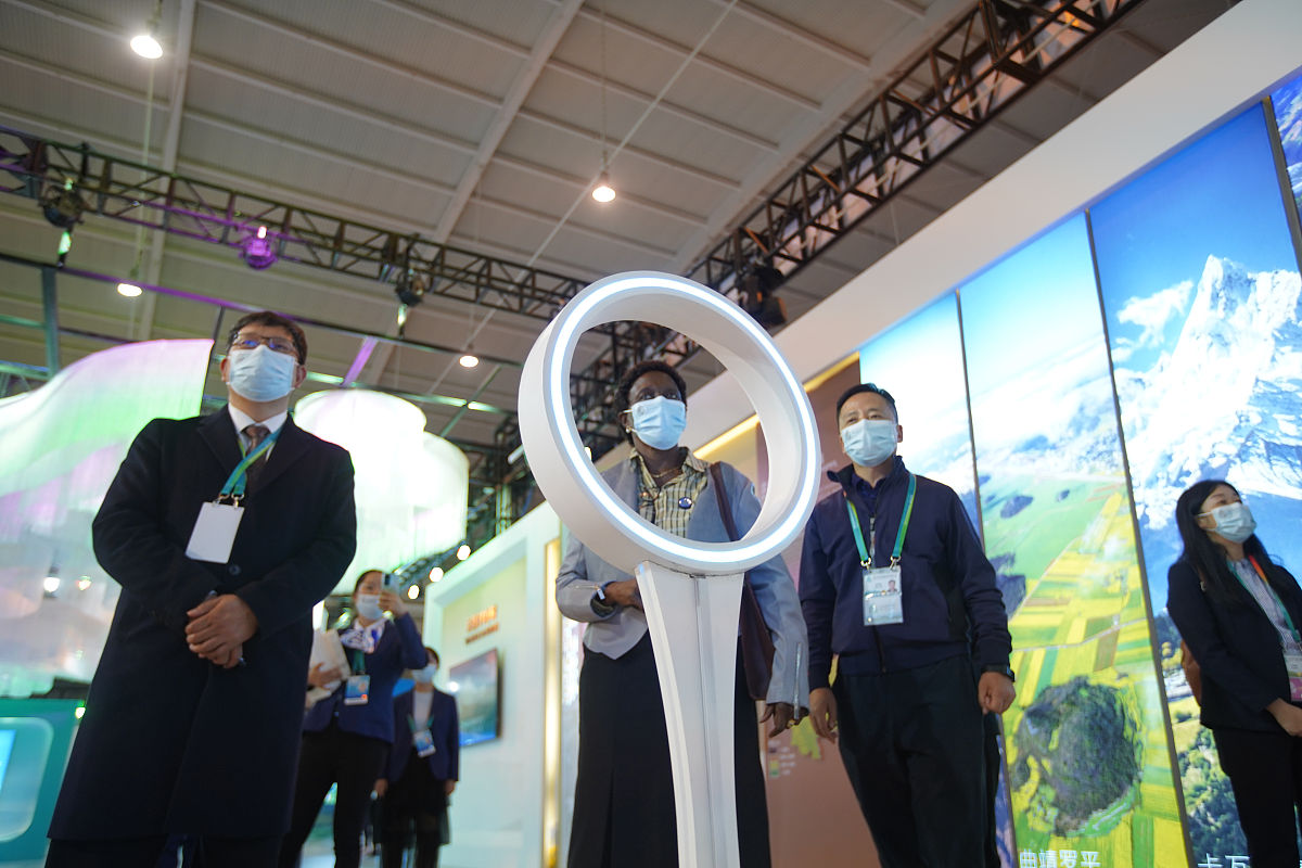 2021年10月14日,昆明,《生物多样性公约》第十五次缔约方大会(cop15)
