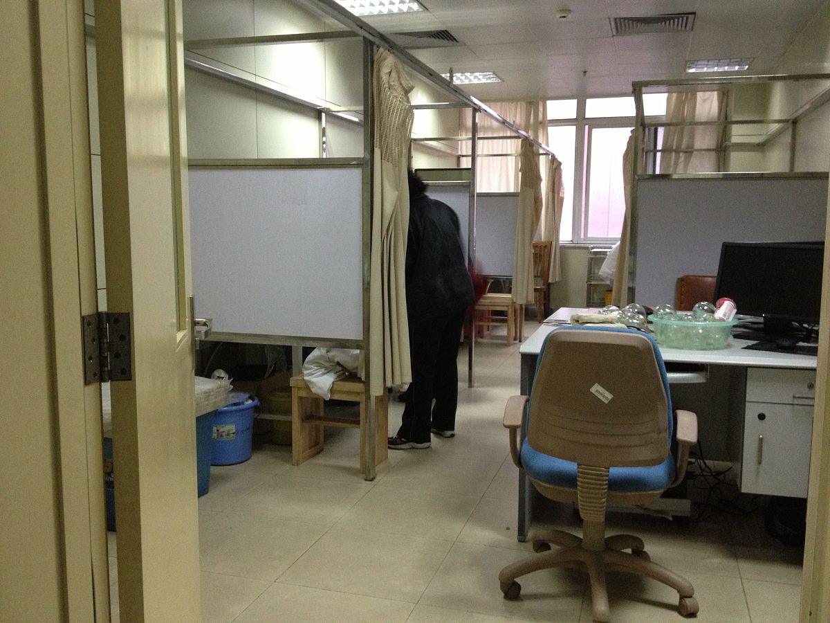 贵州贵阳职工中等专业学校宿舍以及食堂条件怎么样