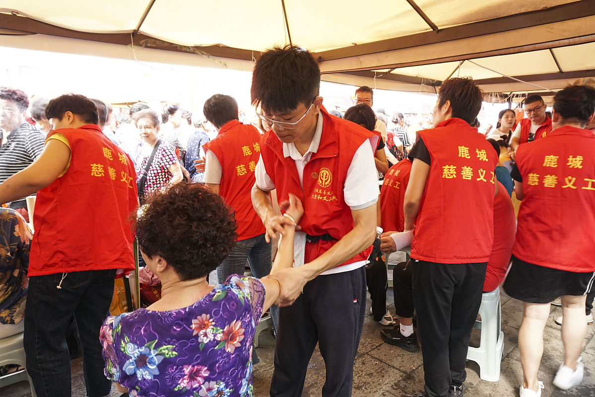 侨爱心 光明行暨新的社会阶层代表人士眼健康科普义诊活动