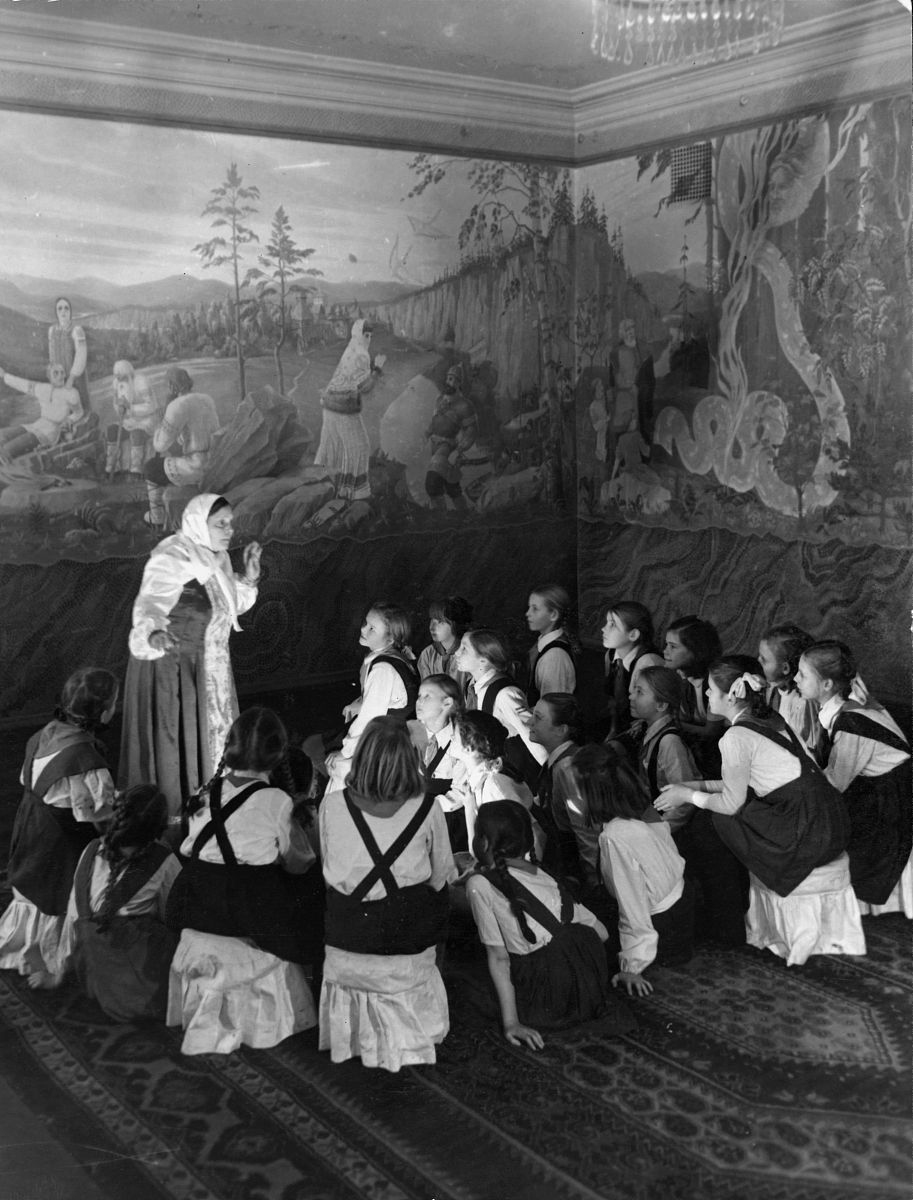 a urals story teller, citing bazhov tale 'the sun-stone' in sver