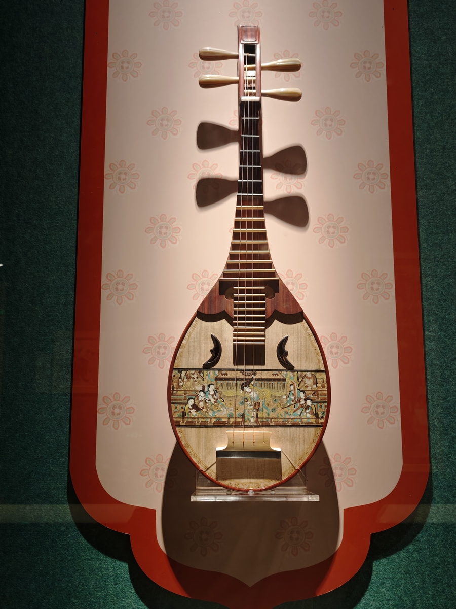 古琴：中国传统文化的珍宝，历经千年传承