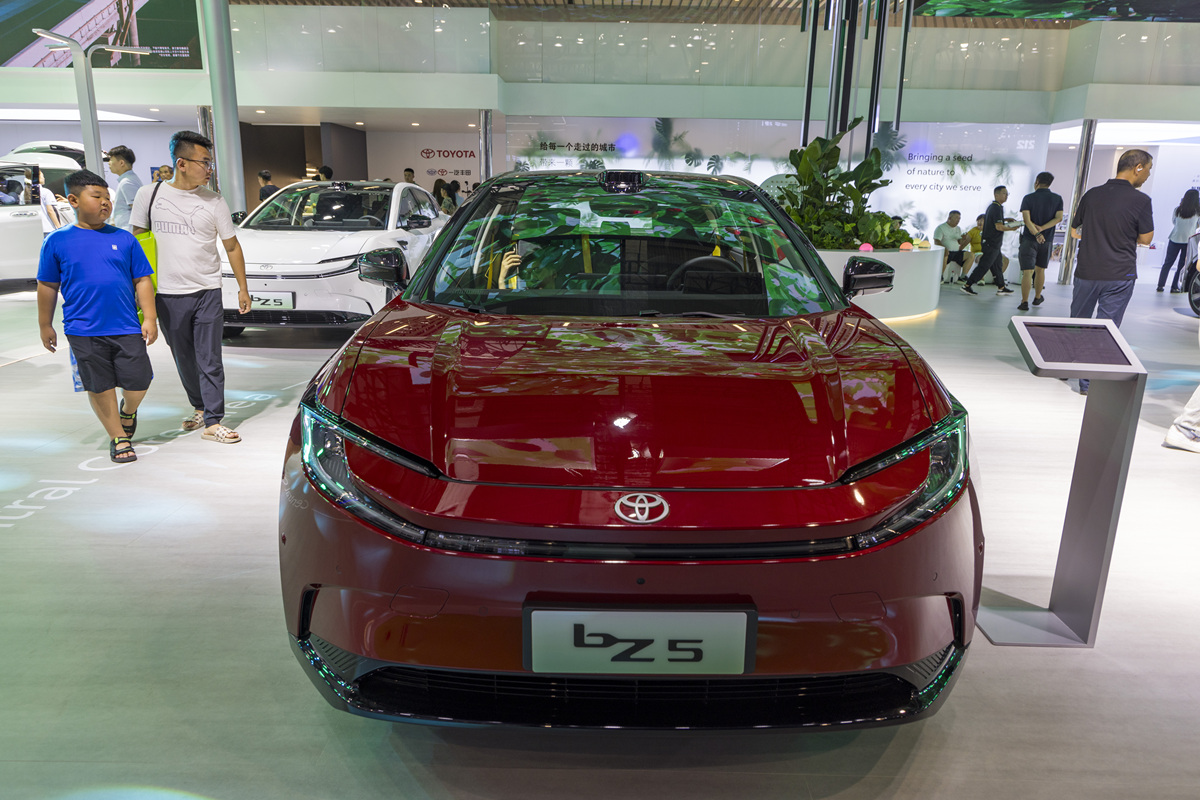 2023年油电混合动力的车10万以上20万以下有哪些评价好的家用车给出具体落地价格