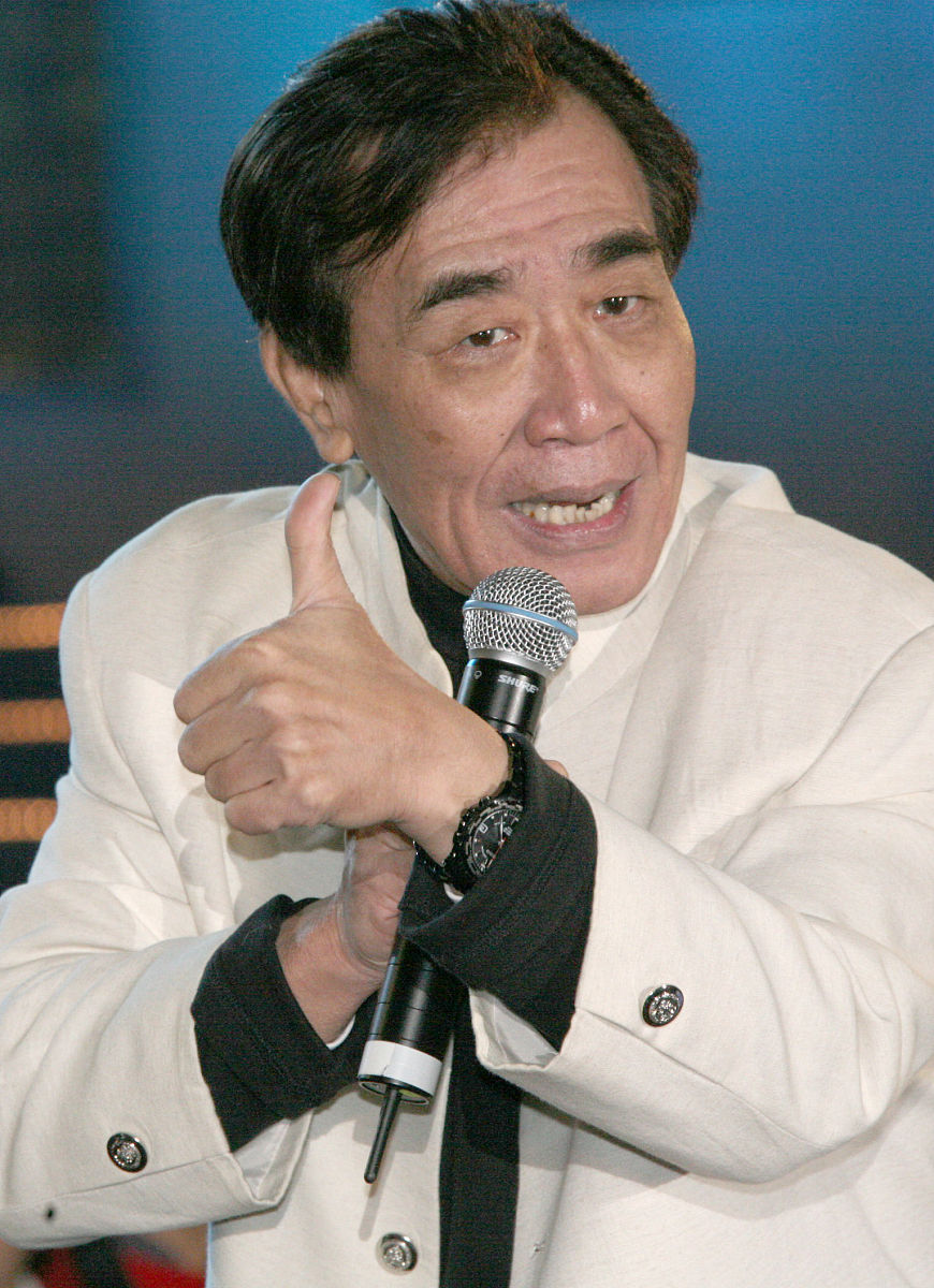 2007年 11月 4日 晚 , 中央 电视台 国际 频道 " 同乐 五洲 相聚 黄山