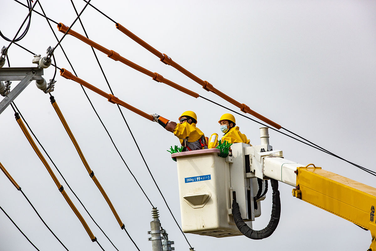 《海恩里希法则在市政工程施工安全管理中的应用》5000字左右的论文包括摘要、关键字、引言、工程案例、图表、参考文献等