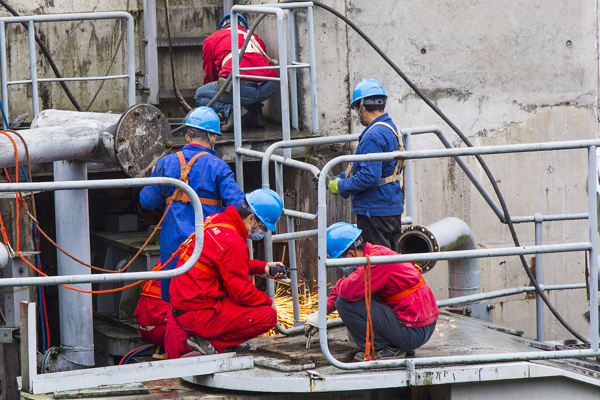 船闸施工过程由于设备的因素造成的风险通常有哪些