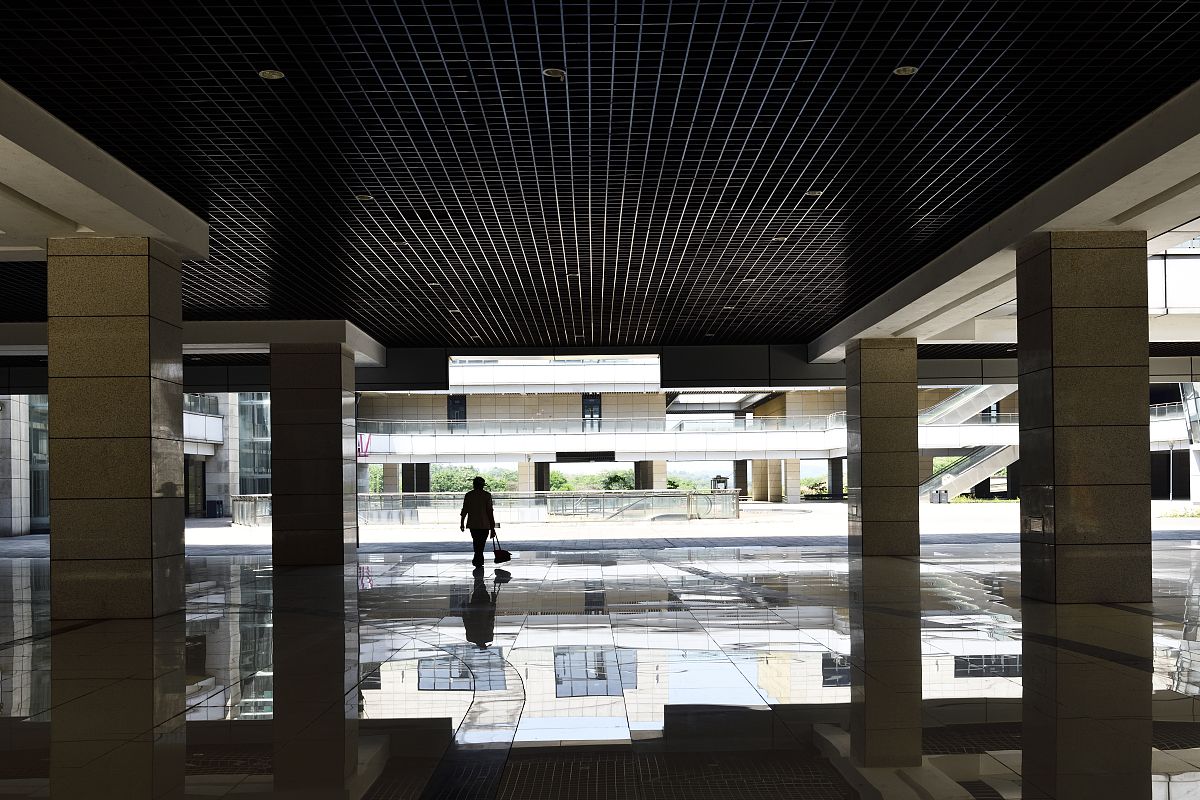 重庆2020卫校好还是大专好