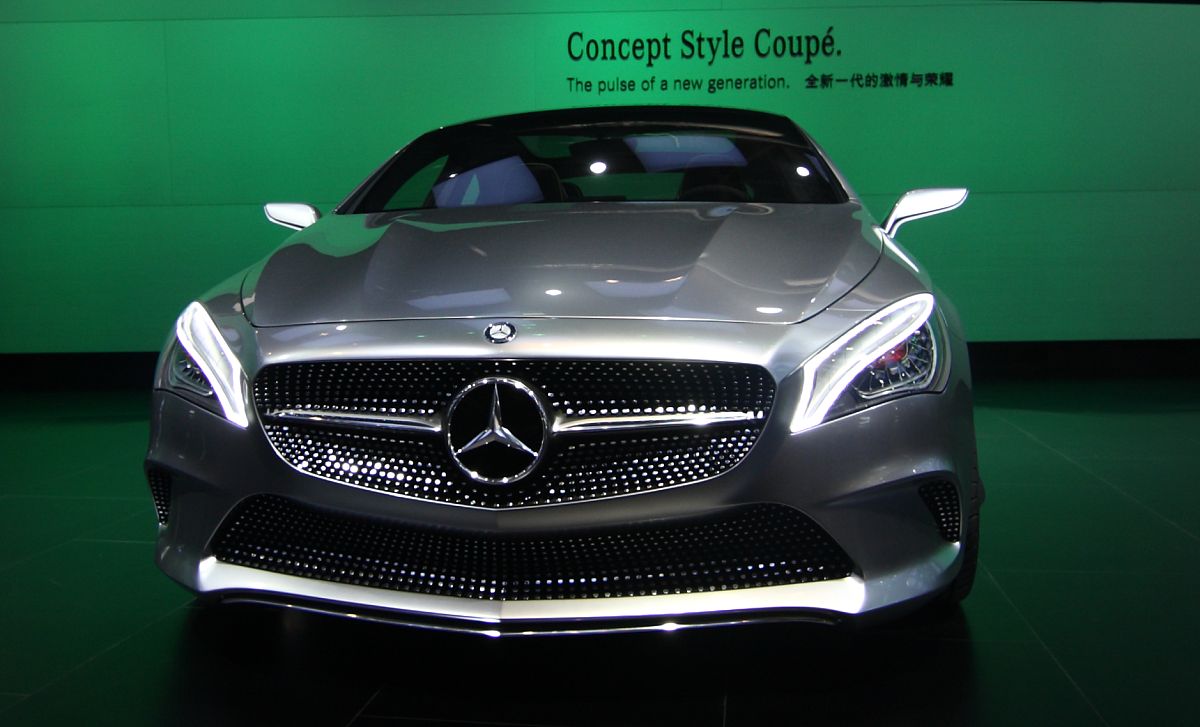 2012年4月24日,北京国际汽车展,奔驰concept style coupe的概念车首发