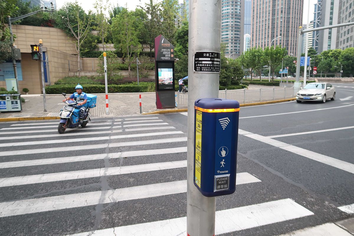 盲人行道被占用当前技术系统实现的功能