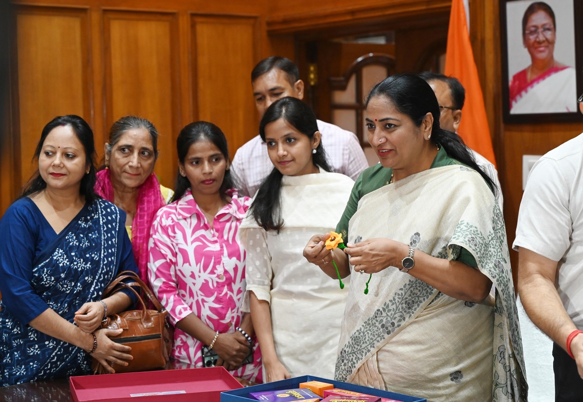 Perhatikan nama-nama kerajaan dibawah ini1 Sriwijaya2 Kutai3 Tarumanegara4 HollingKalinggaKerajaan-kerajaan bercorak Hindu ditunjukkan nomor … A1 dan 2 B1 dan 4 C2 dan 3 D1 dan 3 E3 dan 4