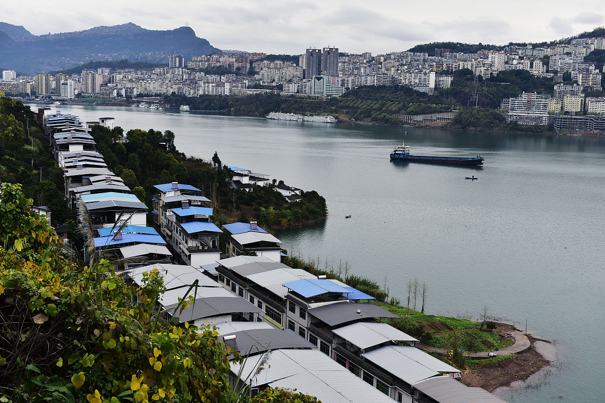 重庆读卫校怎么样？2022年就业前景如何？