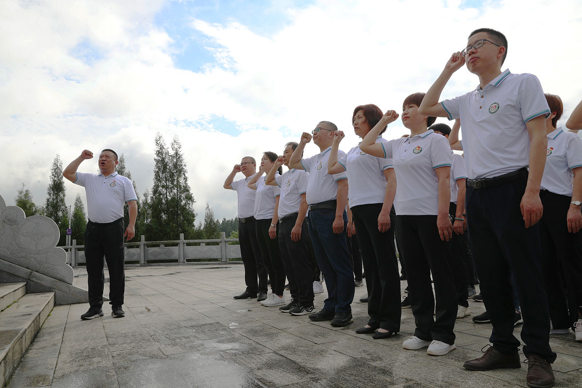 物业服务岗位弘扬延安精神的具体做法