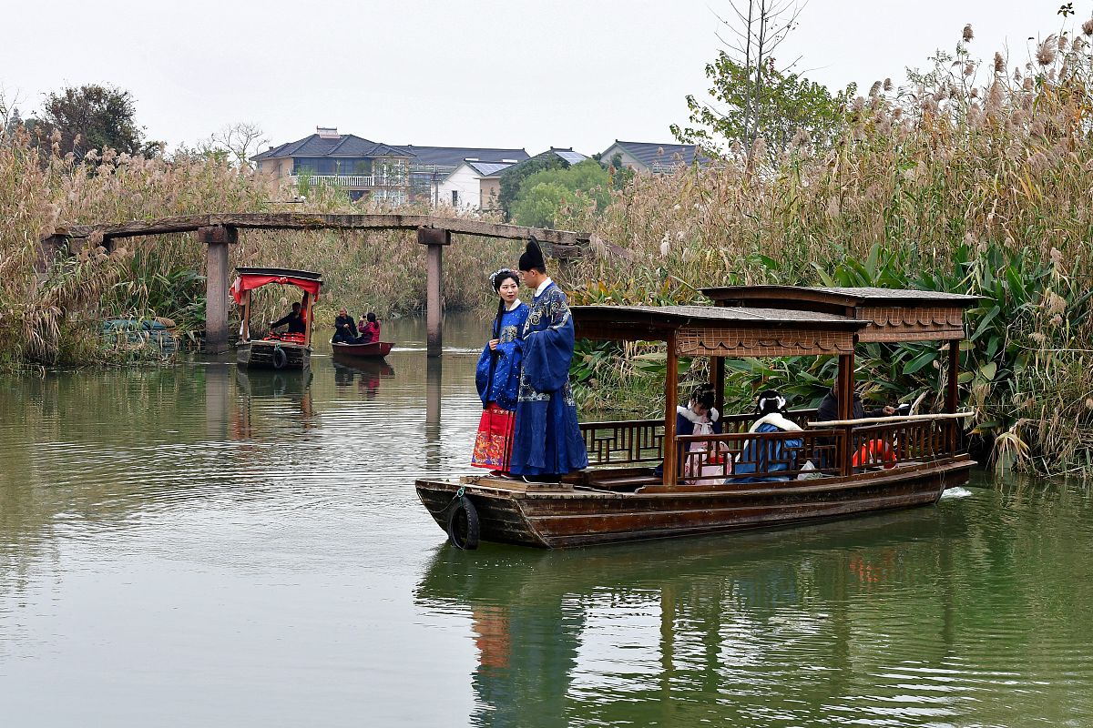 关于推动乡村振兴战略与教育融合发展的政策建议