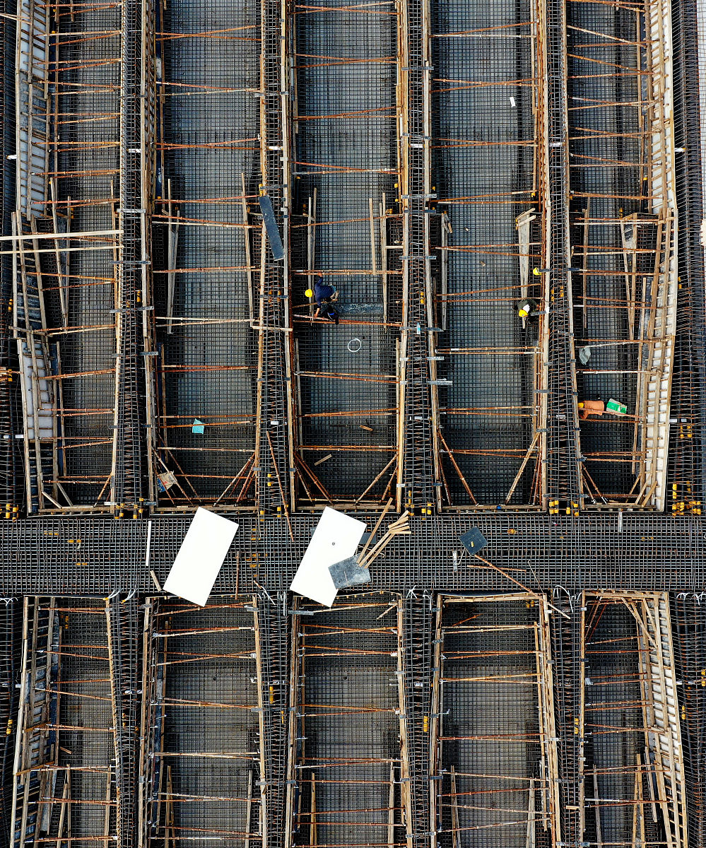 反弓路低于住宅两米有影响吗
