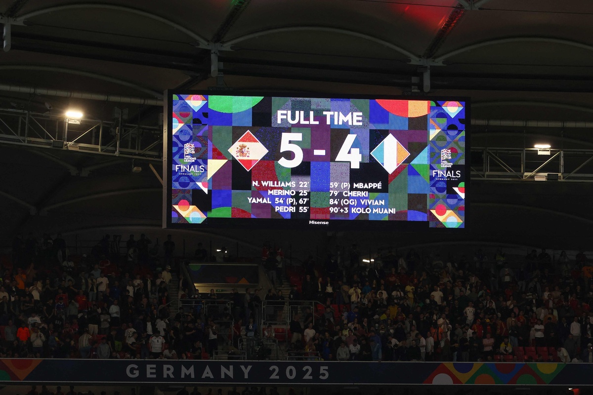 请用中文对后面网站内容生成总结不要少于10个句子 httpswwwnytimescomlive20230402sportslsu-iowa-score