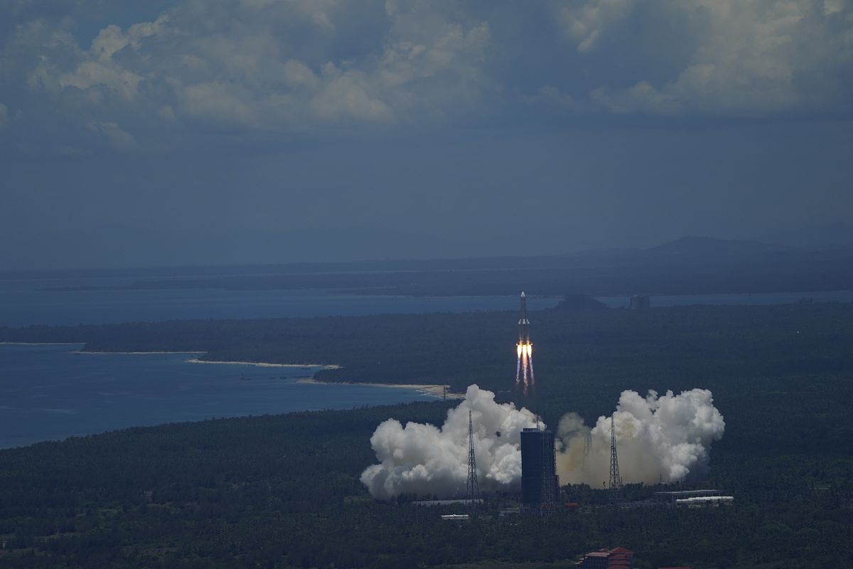 火箭迟早要上天为什么不在天上发射