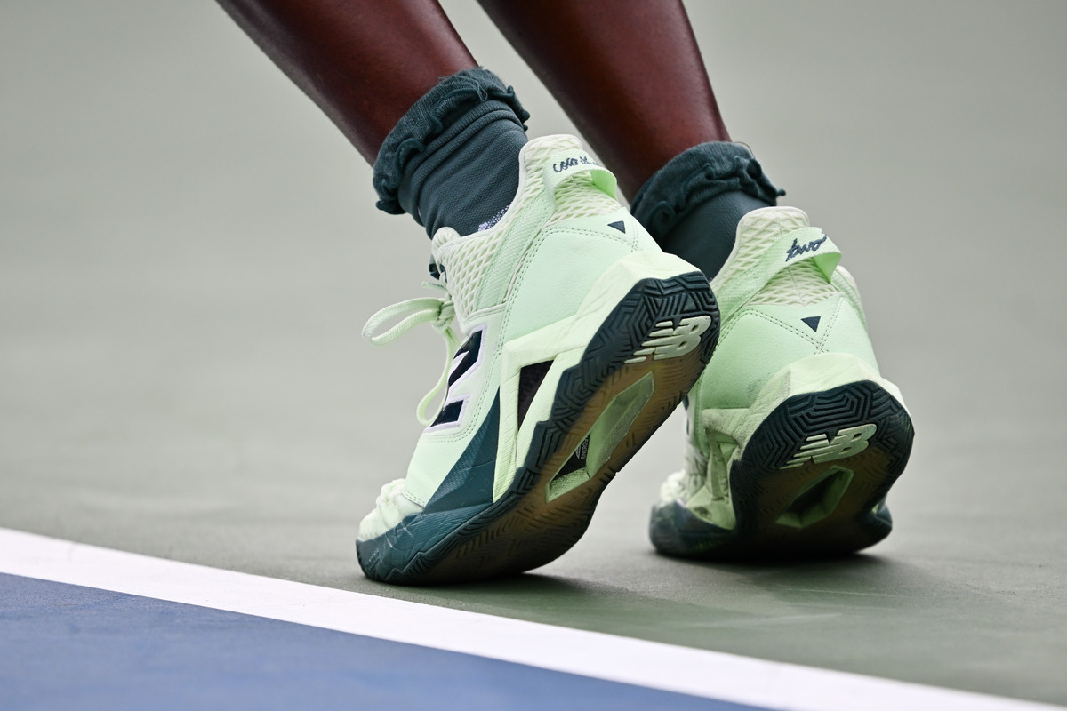 vaporfly的中底材料是什么