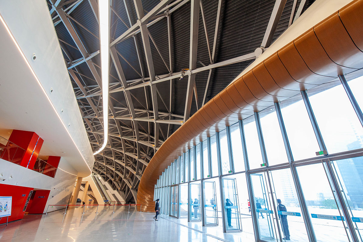 杭州亚运会开幕文案：精彩绽放，激情四溢！