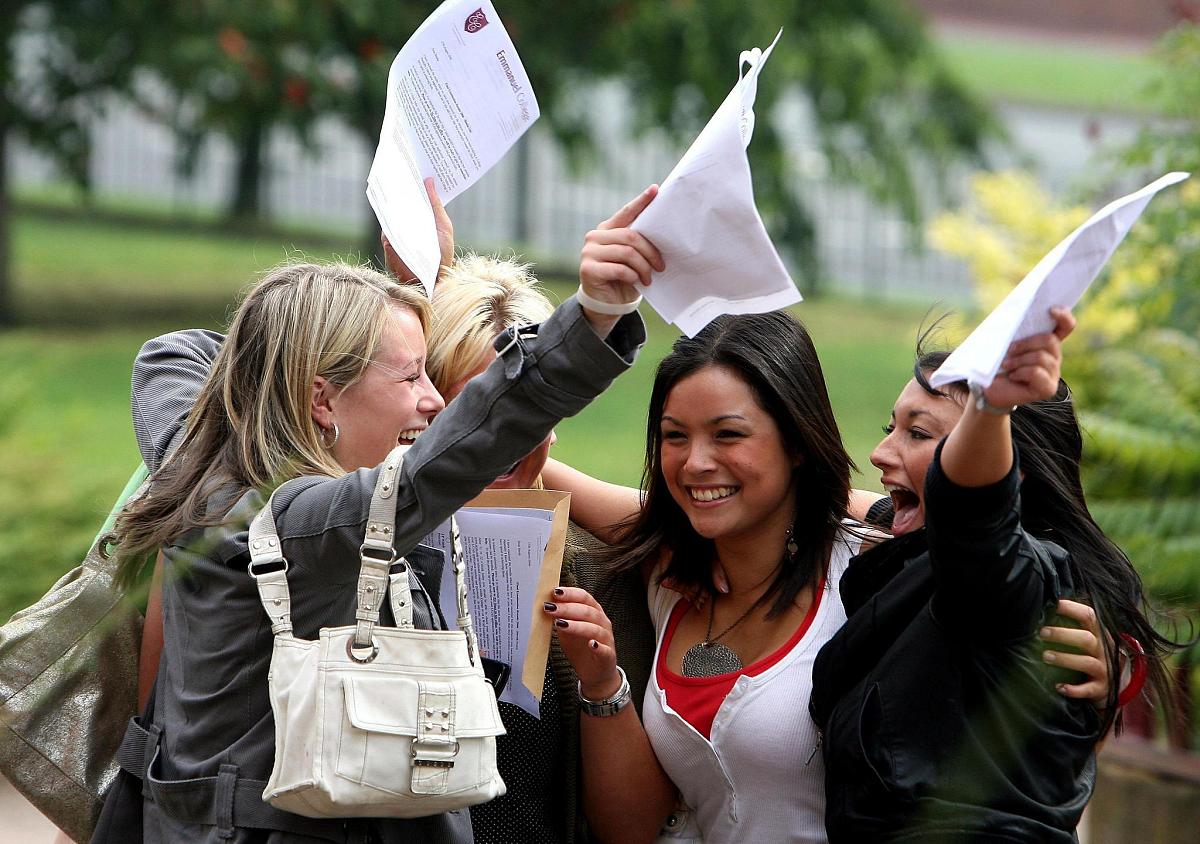 left to right: nicola marley 18, nicola hetherington 18, binika 