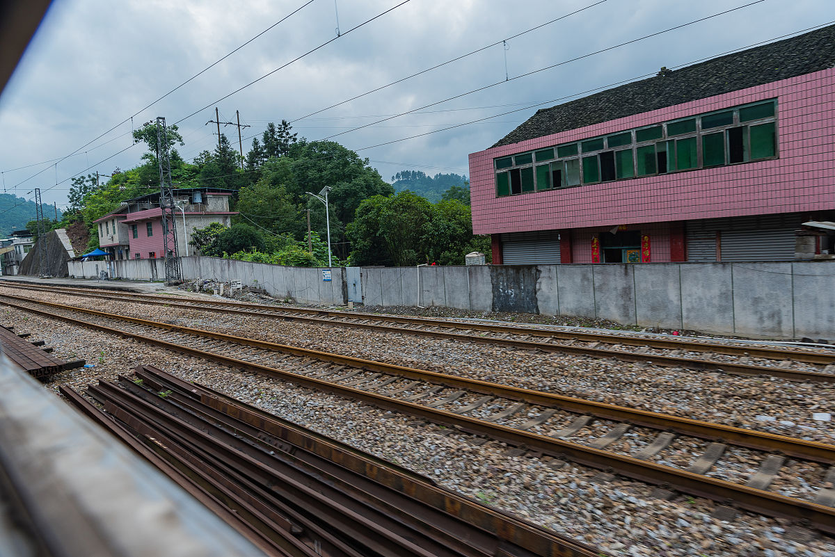 2021年成都高铁专业学校就业率高达95%：就业前景广阔