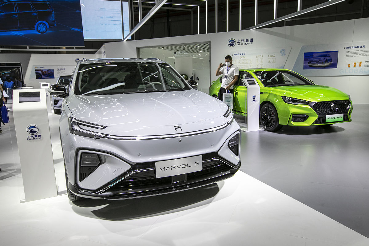 武汉江夏职业技术学校2023年新增专业-大数据、智能制造、物联网、新能源汽车