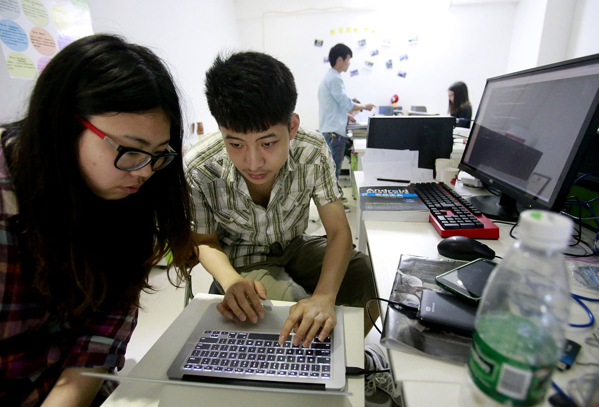 成都2022年女生学计算机学校