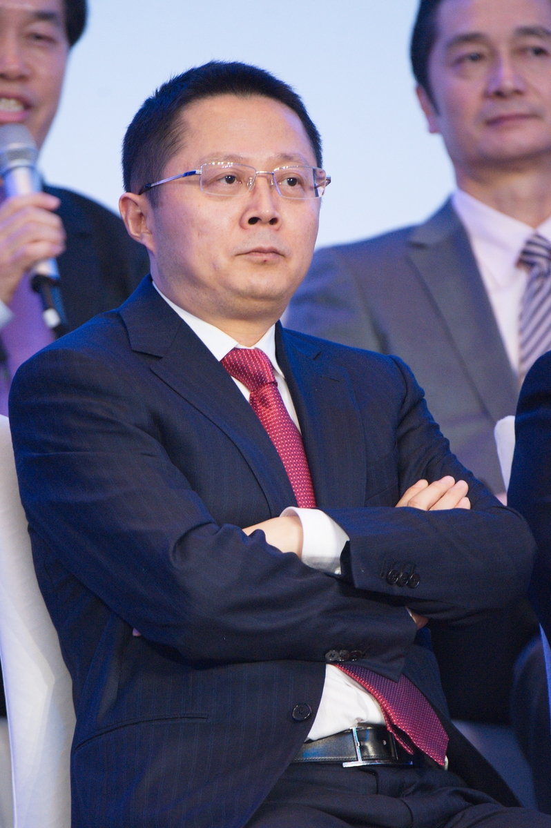 任苏成：李宁集团董事长兼总裁