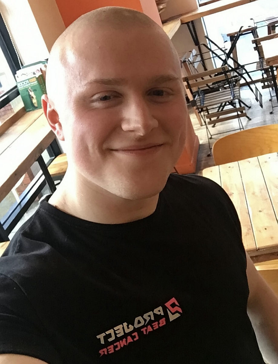 2019年2月12日讯,来自英国康沃尔郡圣奥斯特尔的22岁男子ollie jowett