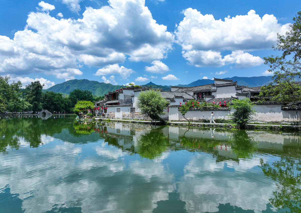 宏村：中国最美古村落的传奇故事 - 纪录片梗概