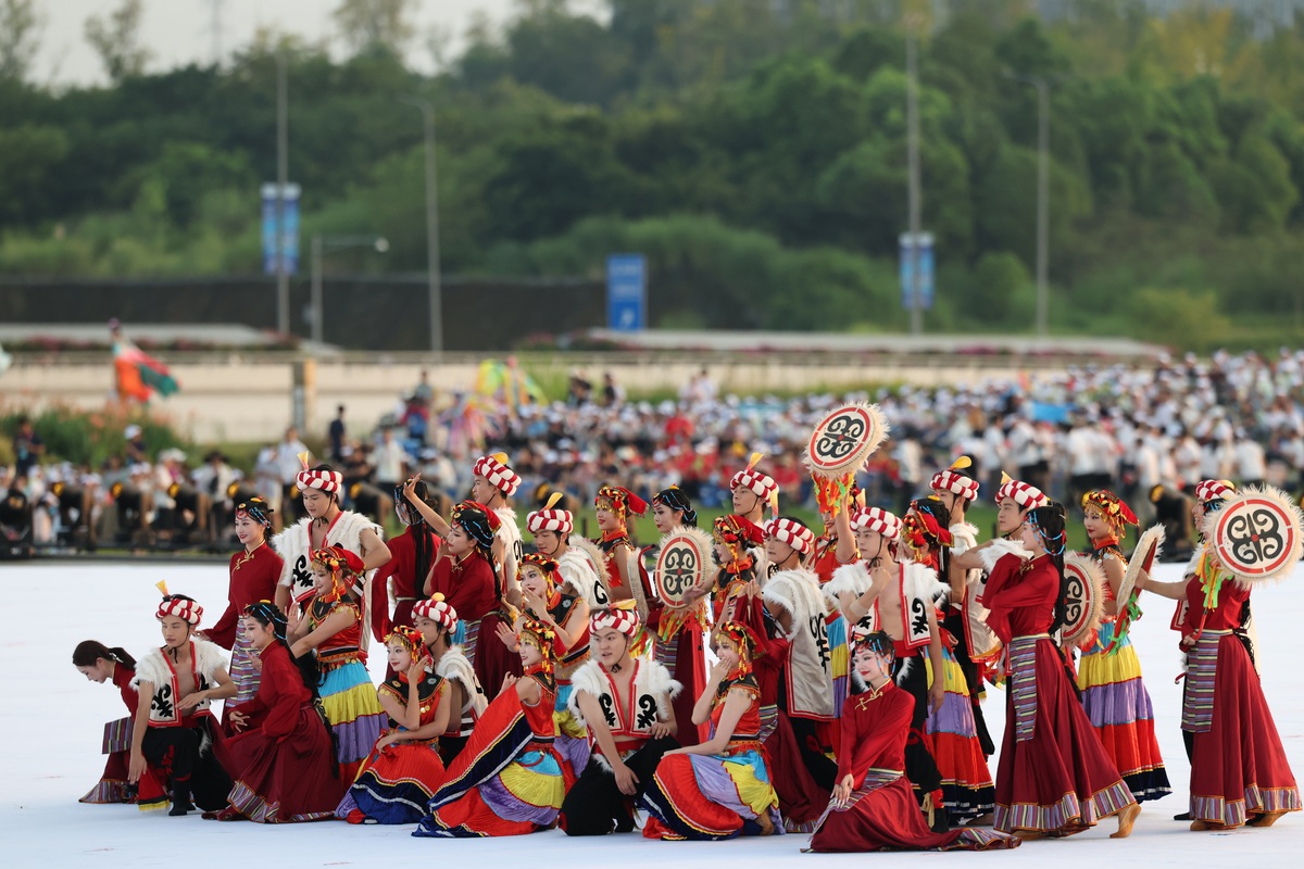 写调查瑶族盘王节的调查日记5天每天150字