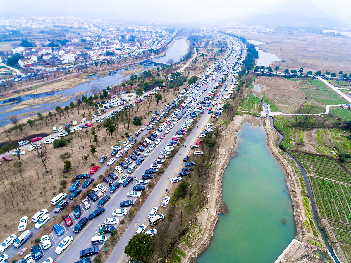 画出该代码的控制流图import javautilScanner;public class TriangleClassification public static void mainString args Scanner sc = new ScannerSystemin; Systemoutprint请输入三角形的三条边长：; double a