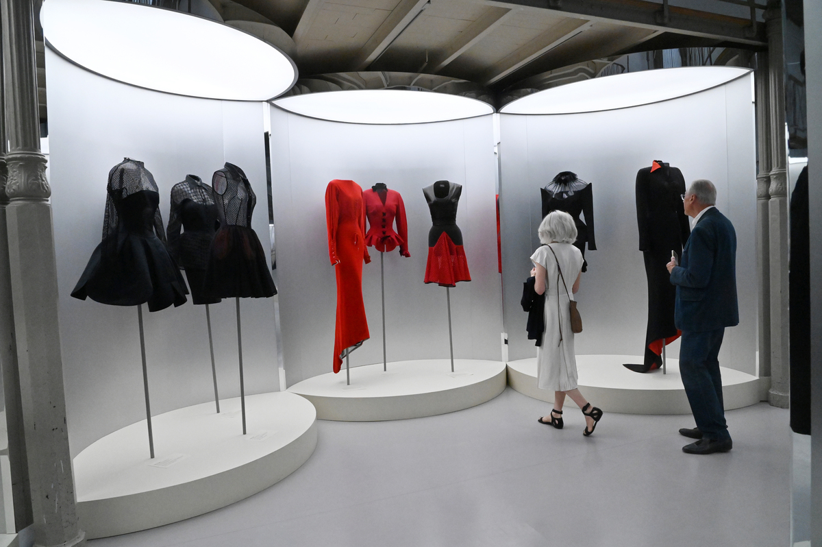 为什么分级基金会有母基金代码和子代码