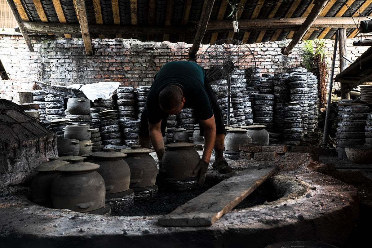 成都工业学院招生老师QQ及电话