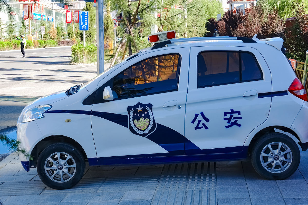 电动巡逻车使用注意事项：安全高效巡逻指南