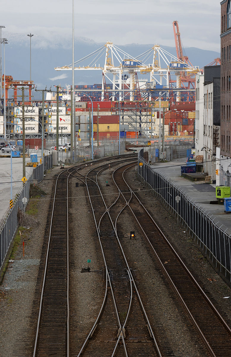 四川铁路运输学校专业培训方向：助力铁路运输事业发展