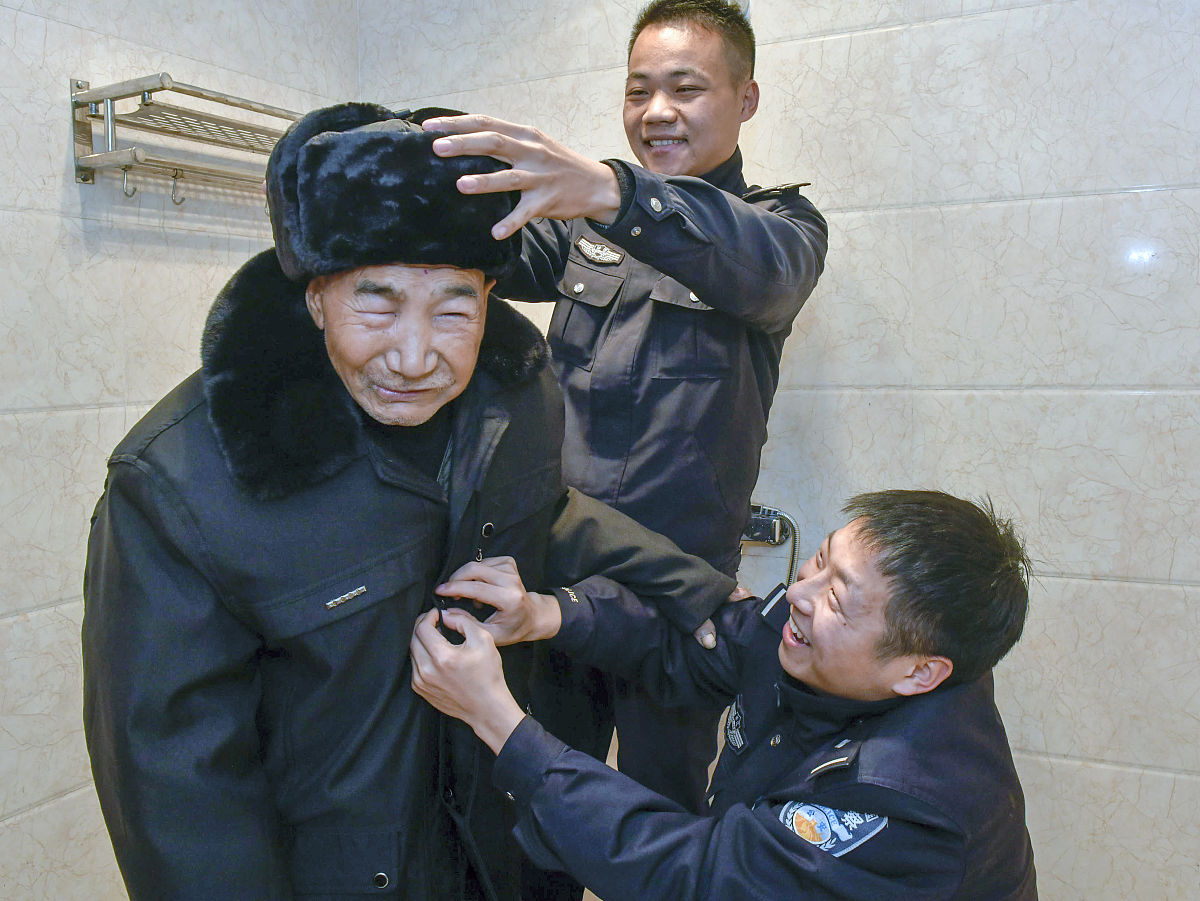 程宝元退休民警