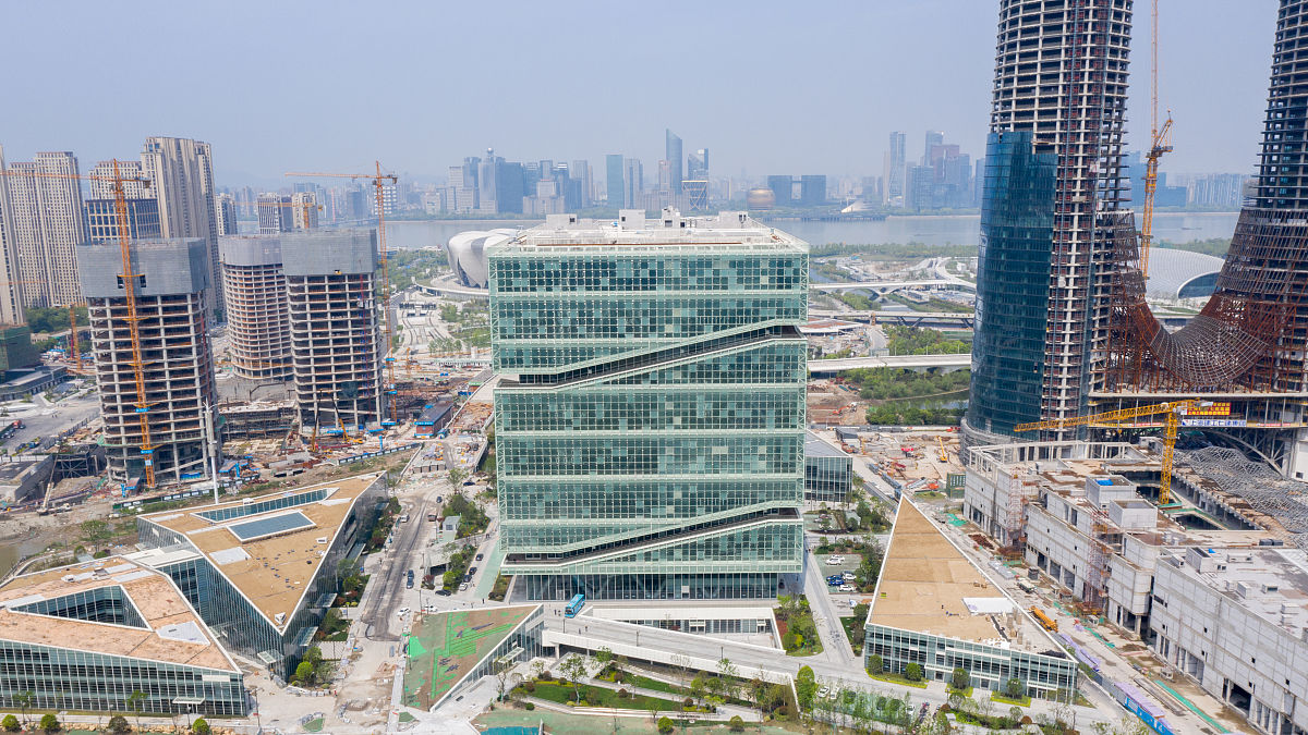 郑州龙湖金融岛实习日记:走进金融中心,感受行业魅力 郑州龙湖金融岛实习日记:走进金融中心,感受行业魅力