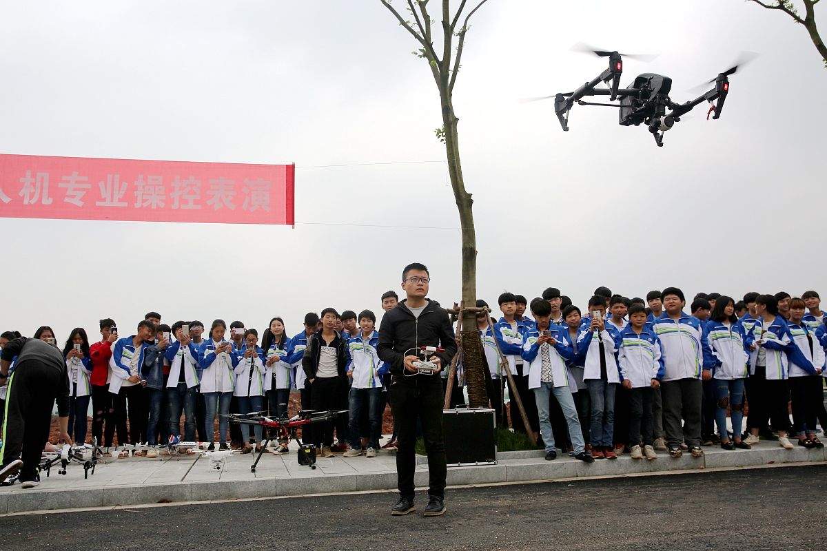 赣州工业中等专业学校无人机应用专业课程设置及就业前景