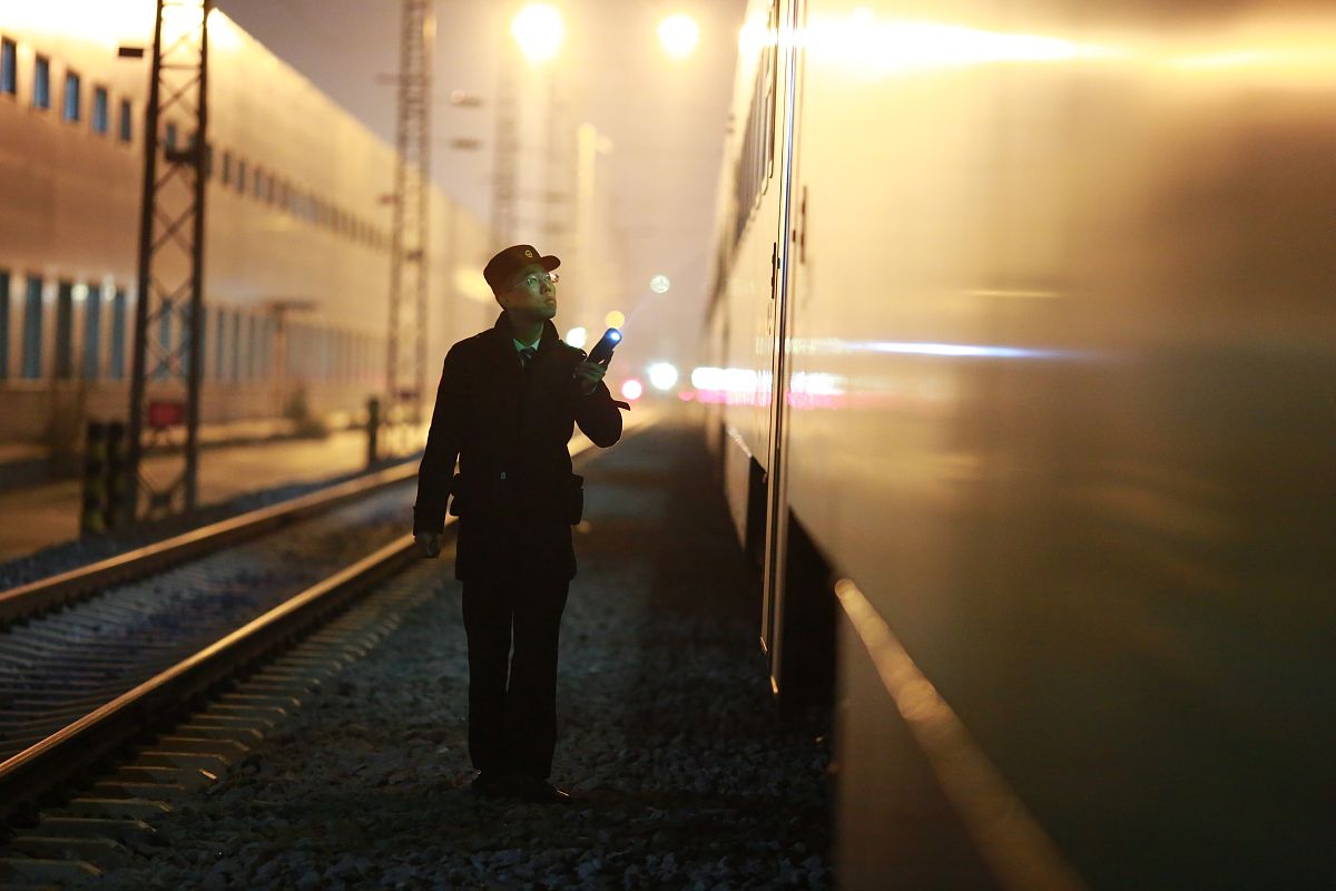 重庆公共交通技工学校城市轨道交通车辆运用与检修专业有3+2五年制大专吗？