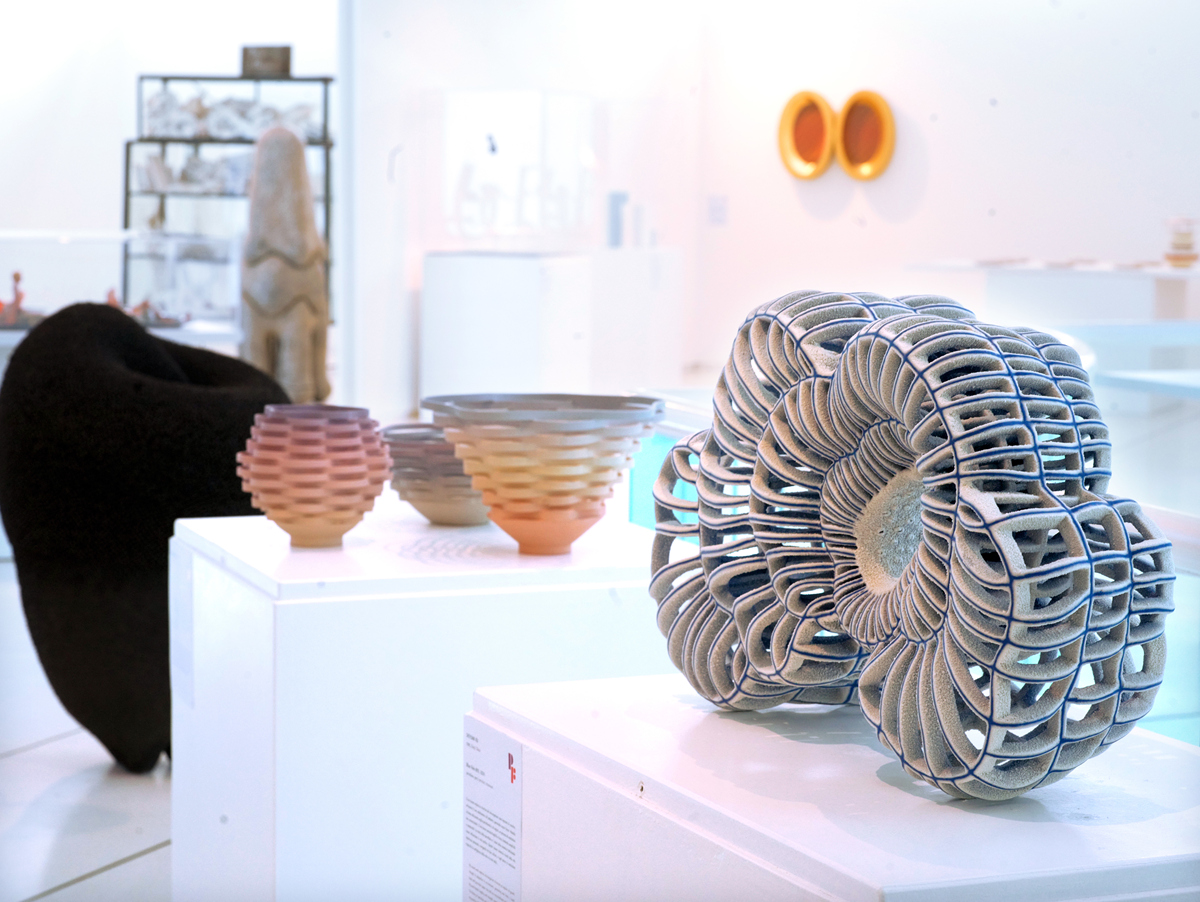 仿生设计案例分析：智能花盆'Plantalyzer'的创新与可持续性