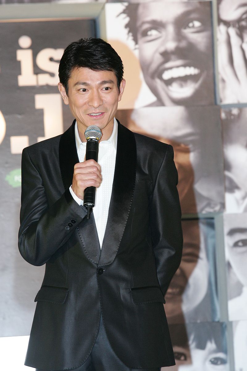 刘德华：华语巨星，音乐与电影的传奇