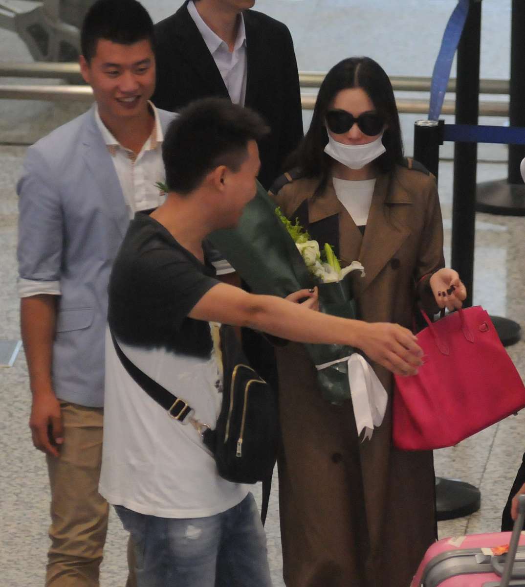 S姐妹回应汪小菲指控：小S爱酒失控，大S服药因多次流产