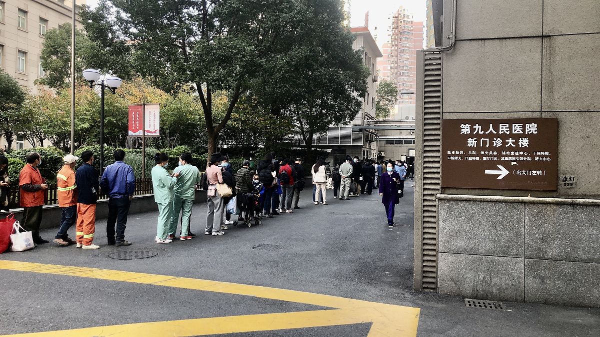 南锣鼓巷与底特律城市更新规划中的社区参与比较研究