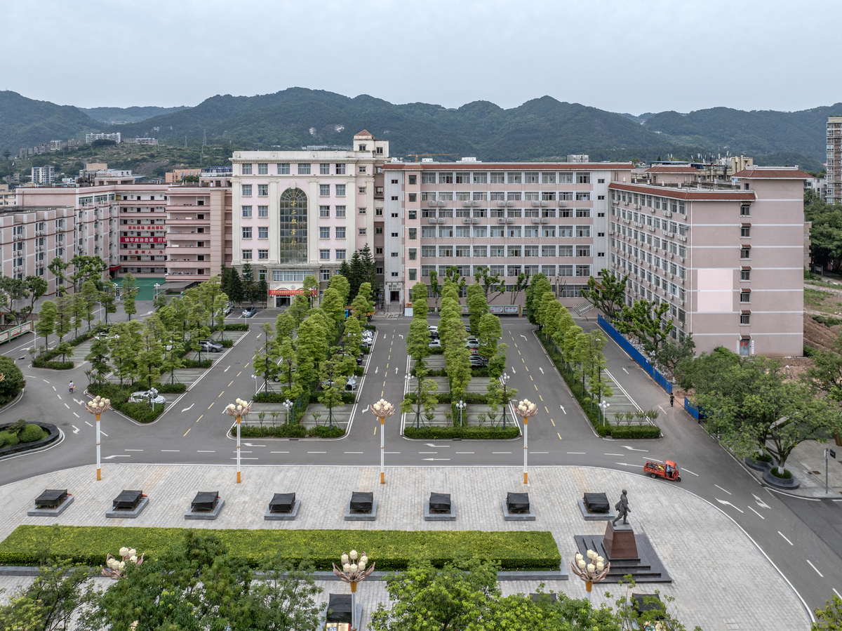 贵州计算机学校推荐：贵州民族大学领跑贵州计算机教育