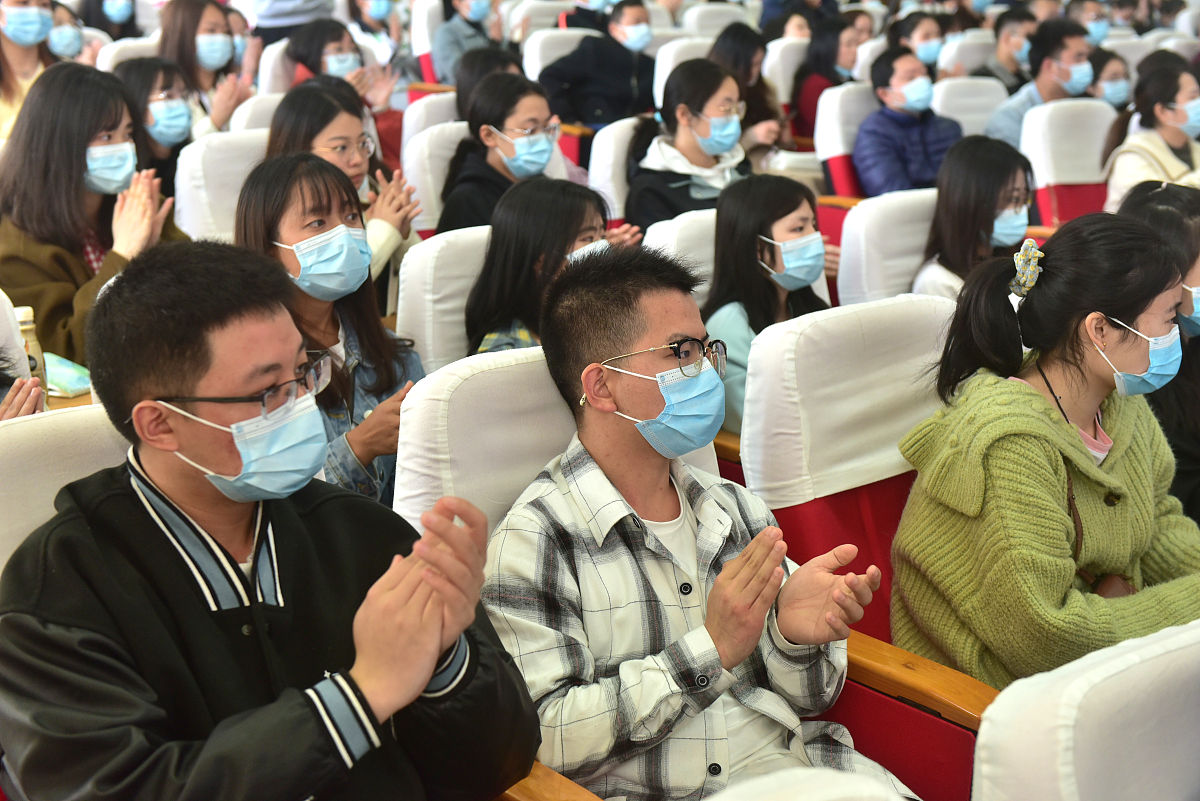 四川管理职业学院五年制大专专业介绍：涵盖经济、管理、艺术等多个领域